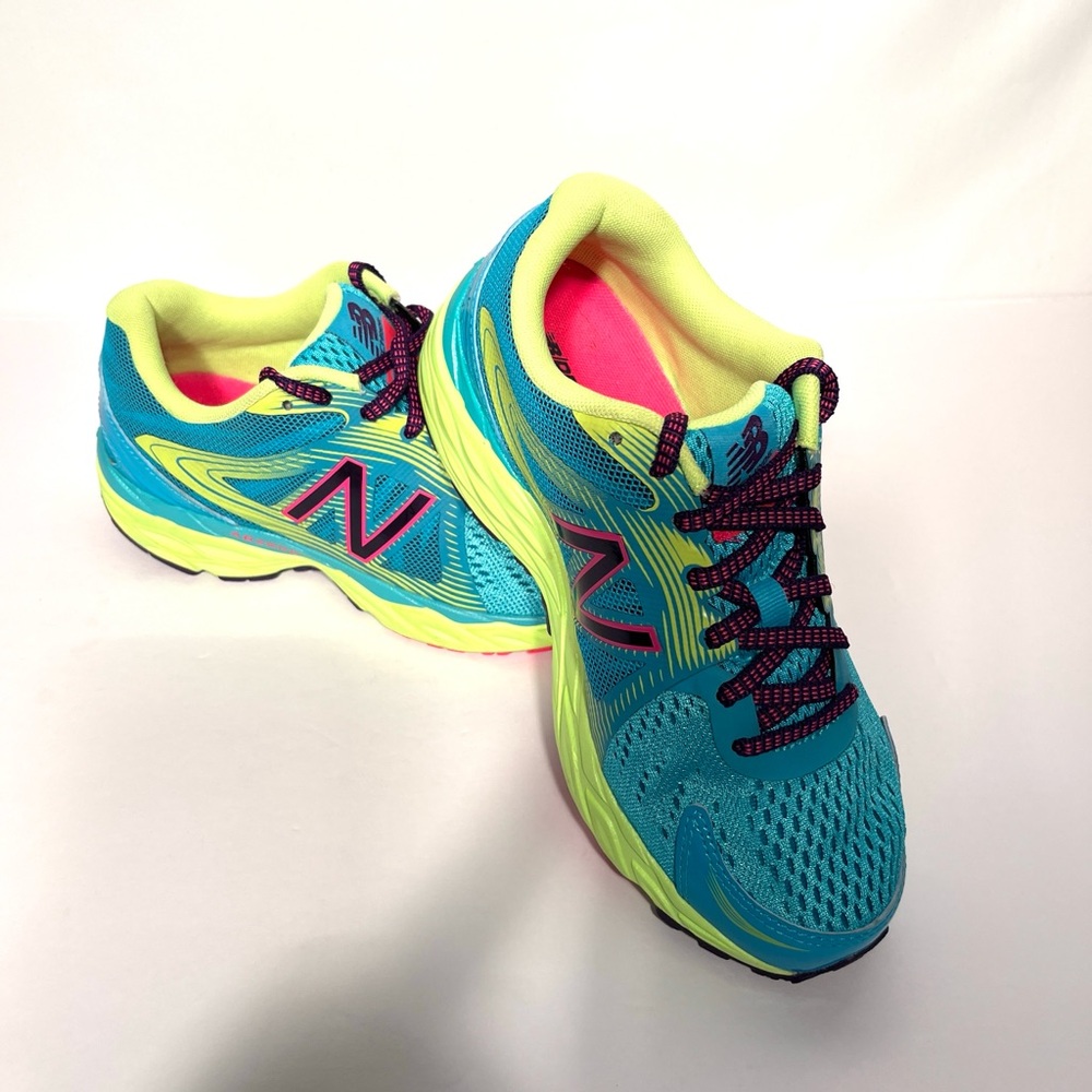 New Balance Women’s 680 Running Shoes Blue & Yellow Sneakers Size 6.5
